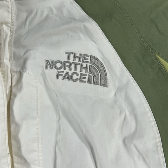 North Face Women’s 2 piece jacket Medium removable fleece jacket inside - Picture 2 of 6